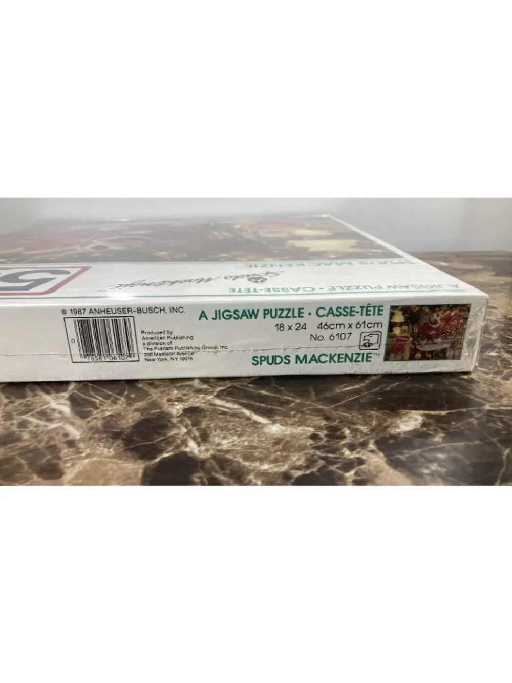 Vintage Spuds MacKenzie 1987 Bud Light Christmas Holiday Jigsaw Puzzle 550 Piece